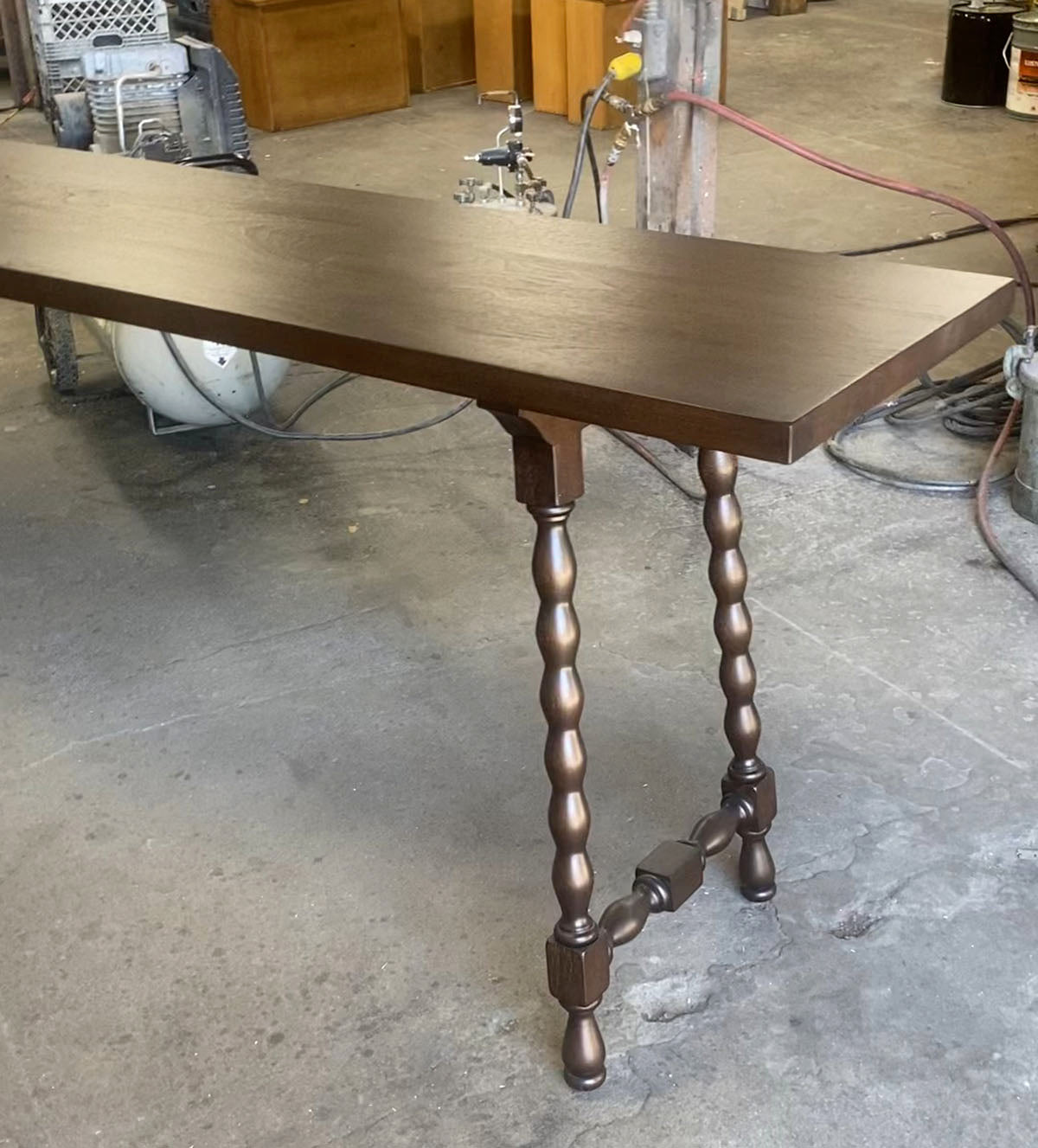 #10-706 Custom Bobbin Leg Console