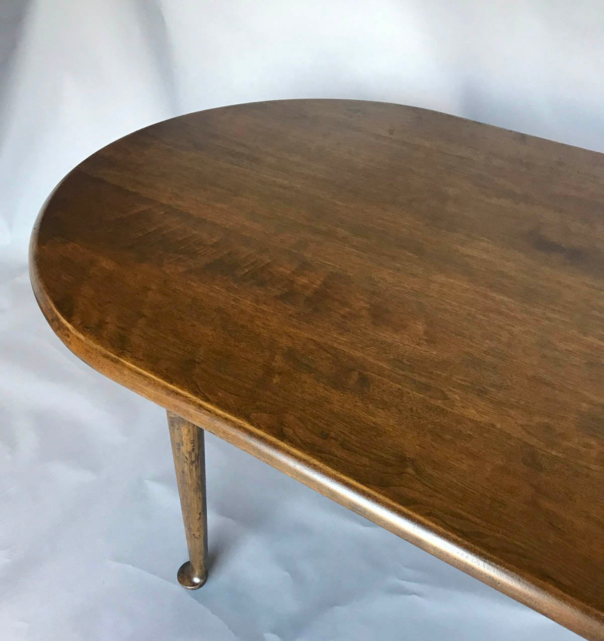 #10-27mod1 Custom Race Track Oval Queen Anne Leg Table With Leaves