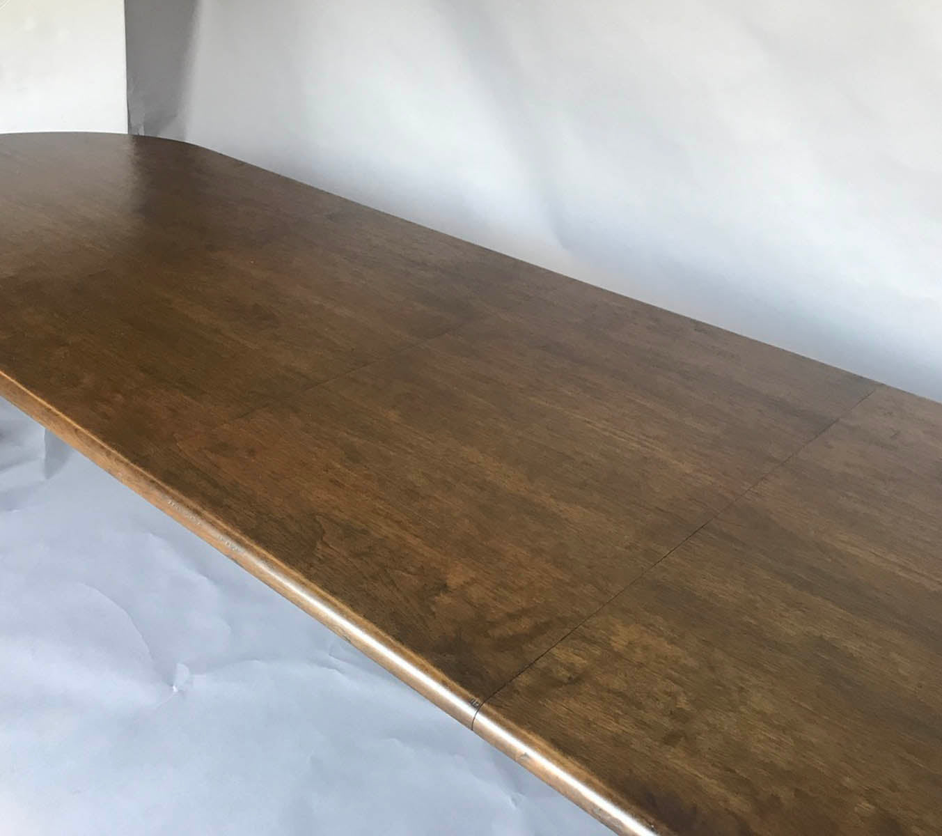 #10-27mod1 Custom Race Track Oval Queen Anne Leg Table With Leaves