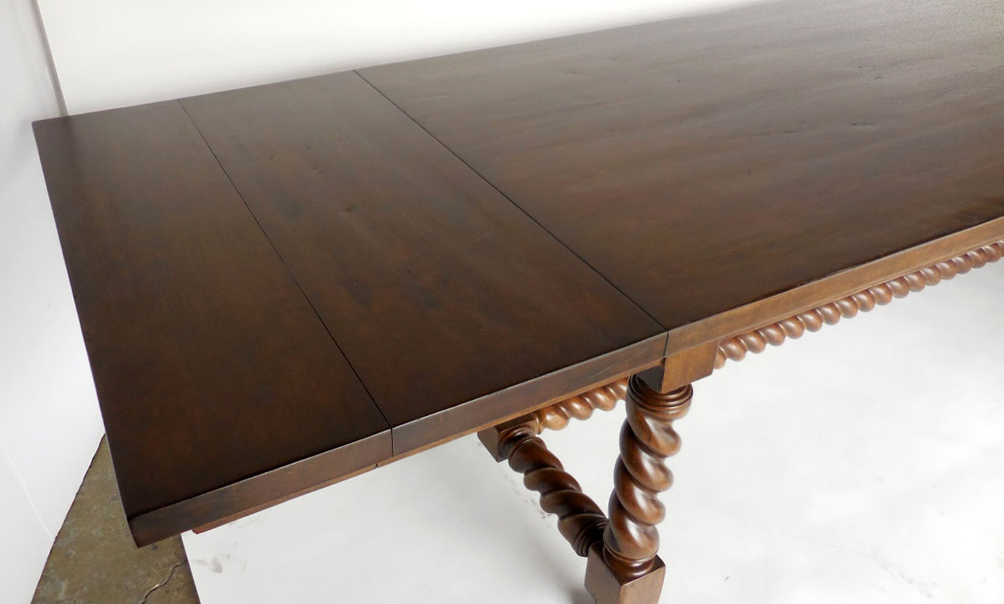 #10-4mod7LEAVES Custom Barley Twist Table With Leaves